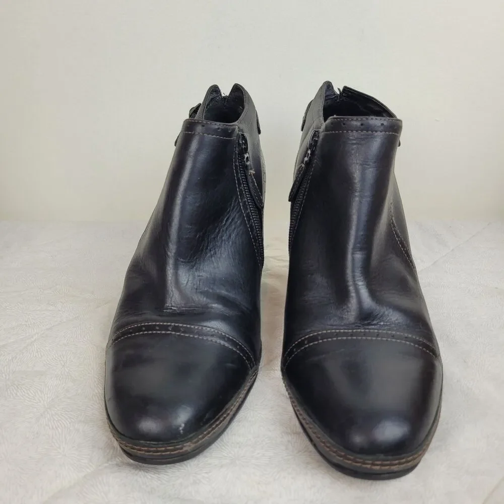 Clarks Artisan Black Leather Cap Toe Ankle Bootie Heels Zipper Womens 10M casual